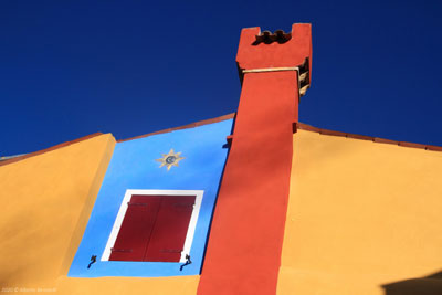 THE COLORFUL HOUSES OF THE HISTORIC CENTE